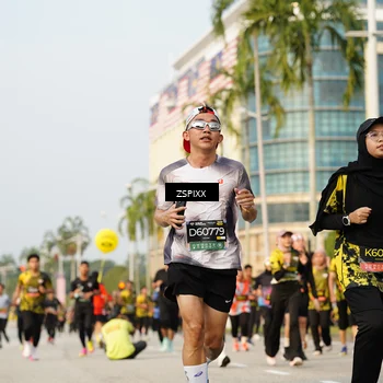 Runner Photo 6405331
