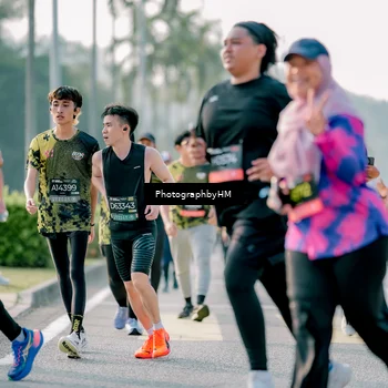 Runner Photo 6405392
