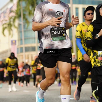 Runner Photo 6405411