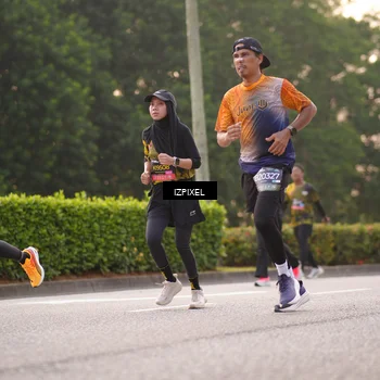 Runner Photo 6405489
