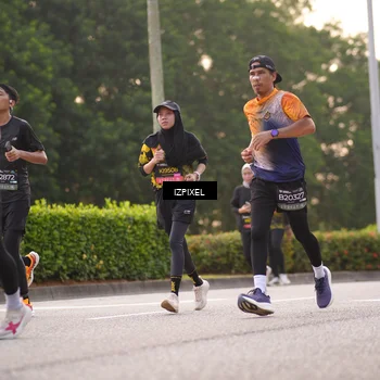 Runner Photo 6405563