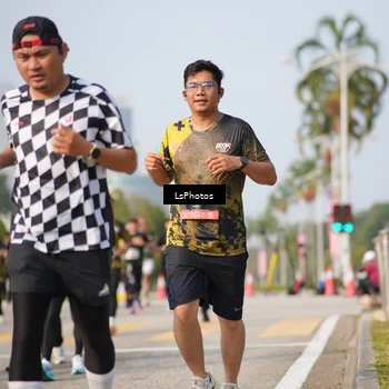 Runner Photo 6405568
