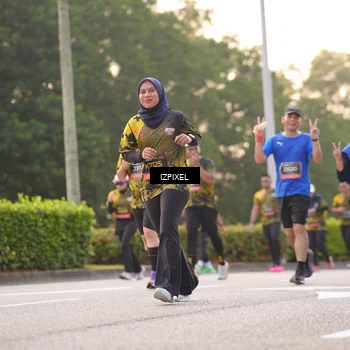 Runner Photo 6405620