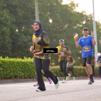 Runner Photo 6405682