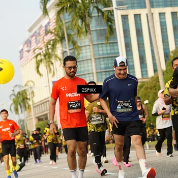 Runner Photo 6405700