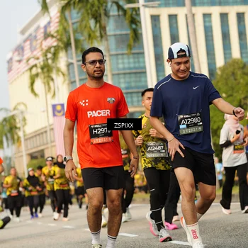Runner Photo 6405735