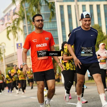 Runner Photo 6405736
