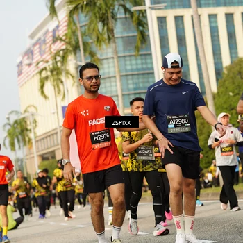 Runner Photo 6405755