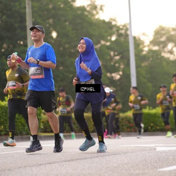 Runner Photo 6405772