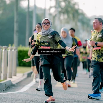 Runner Photo 6405775