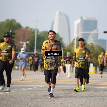 Runner Photo 6405798