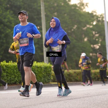 Runner Photo 6405836
