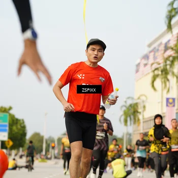 Runner Photo 6405861