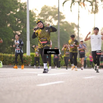 Runner Photo 6405871