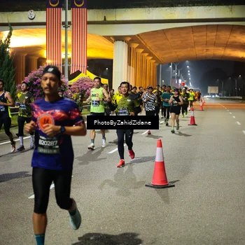 Runner Photo 6405895