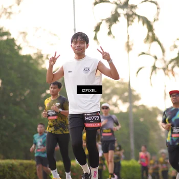 Runner Photo 6406000