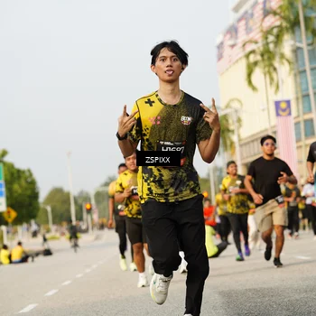 Runner Photo 6406006