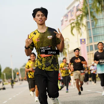 Runner Photo 6406034