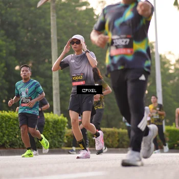 Runner Photo 6406093