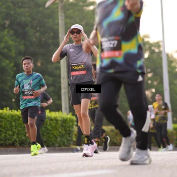 Runner Photo 6406142