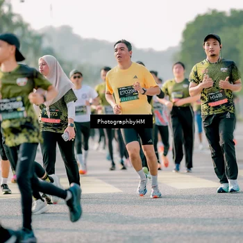 Runner Photo 6406144