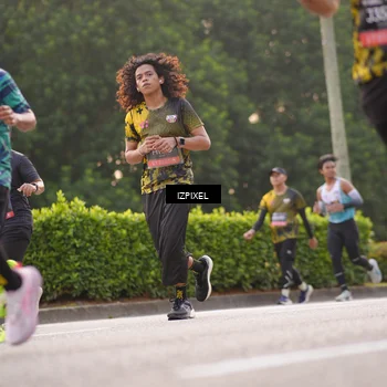 Runner Photo 6406213