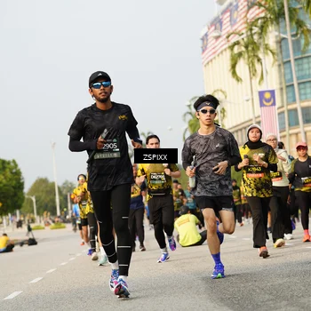 Runner Photo 6406244
