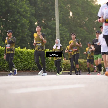 Runner Photo 6406258