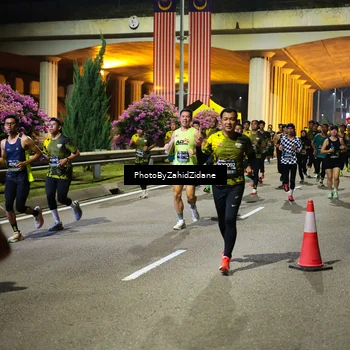 Runner Photo 6406262