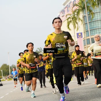 Runner Photo 6406292
