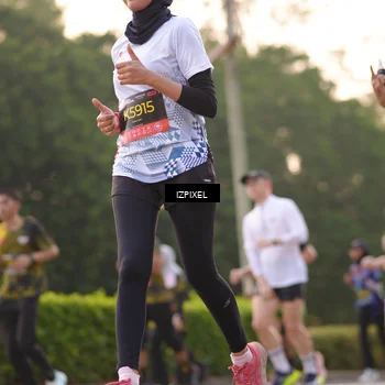 Runner Photo 6406304