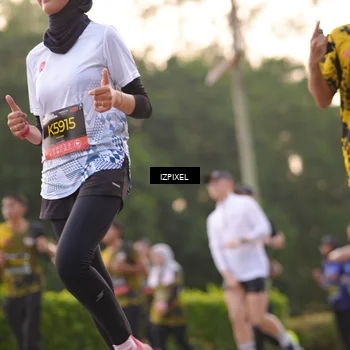 Runner Photo 6406325
