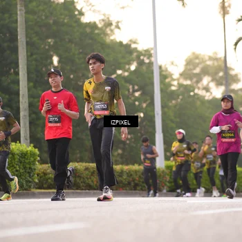 Runner Photo 6406368
