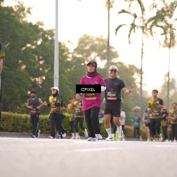 Runner Photo 6406398