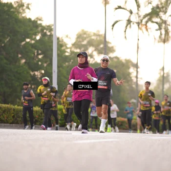 Runner Photo 6406405