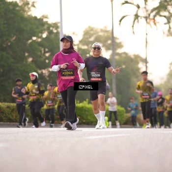 Runner Photo 6406407
