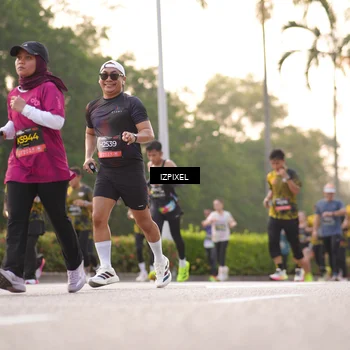 Runner Photo 6406445