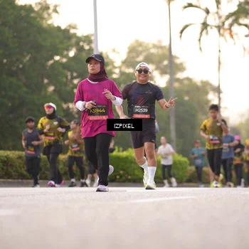 Runner Photo 6406446