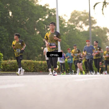 Runner Photo 6406565