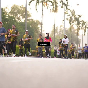 Runner Photo 6406570