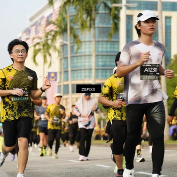 Runner Photo 6406599