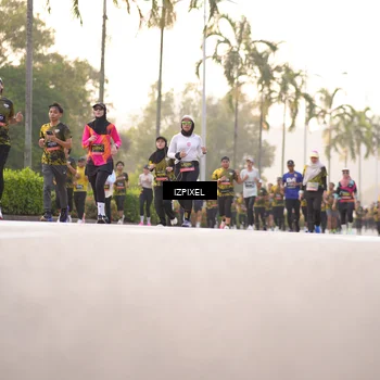 Runner Photo 6406604