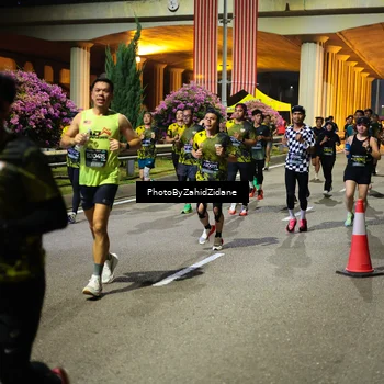Runner Photo 6406645