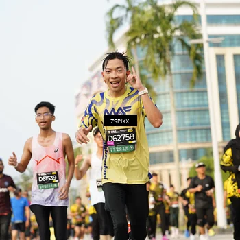 Runner Photo 6406656