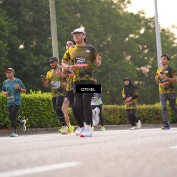 Runner Photo 6406695