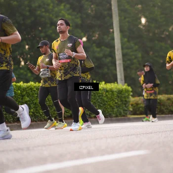 Runner Photo 6406698