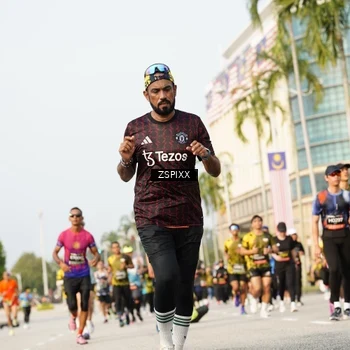Runner Photo 6406734