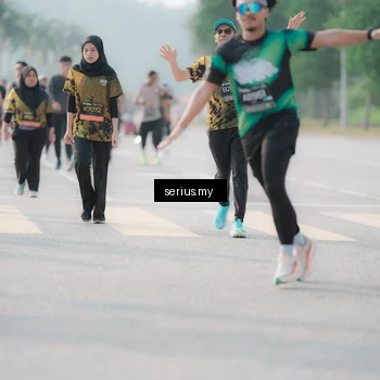 Runner Photo 6406758