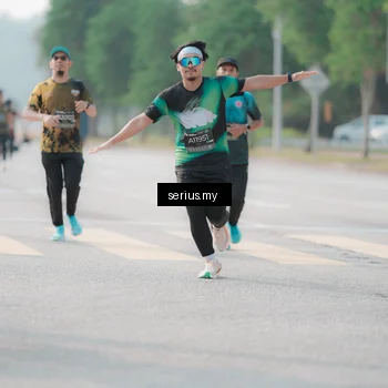 Runner Photo 6406764