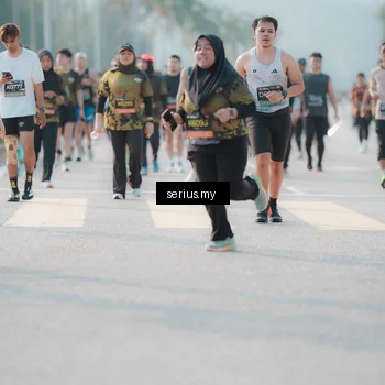 Runner Photo 6406776